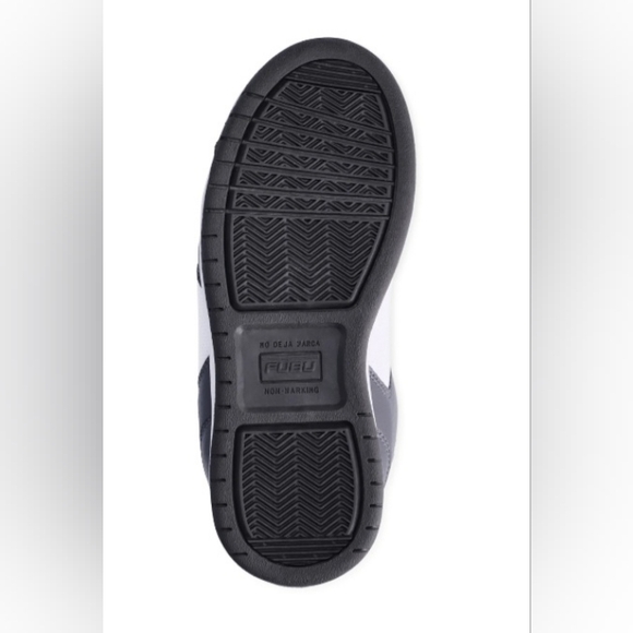 NWT Fubu Low Top Lace Up Sneakers Boys size 4 - Picture 4 of 8